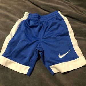 Boys size 5 Nike shorts